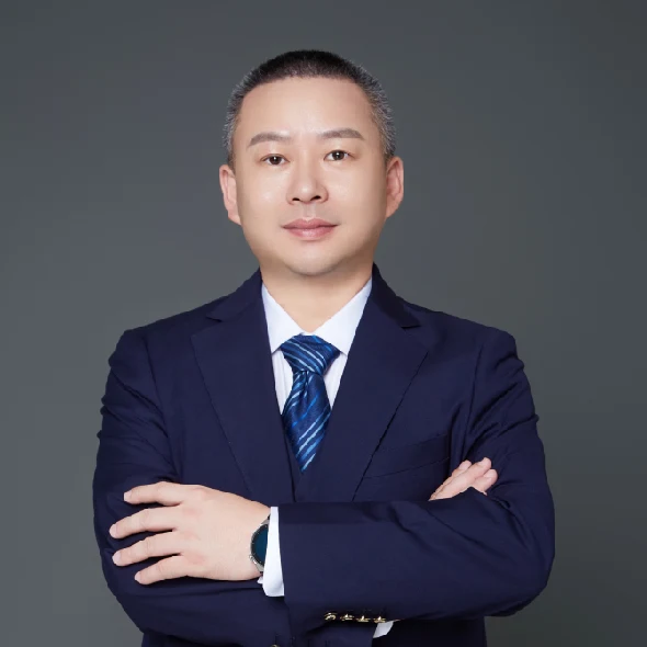 汤伟肖像